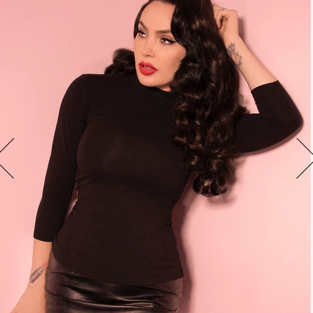 BAD GIRL 3/4 SLEEVE TOP